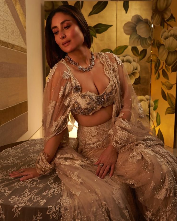 Kareena Kapoor Khan in an Elegant Cinderella-Inspired Look 943311