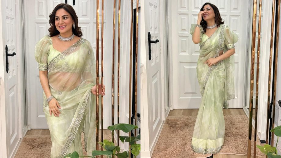 Kundali Bhagya Fame Shraddha Arya's Blouse Collection Every Bride Must-have 945023