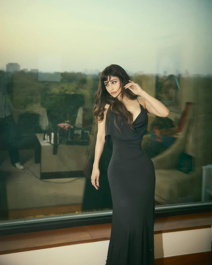 Mouni Roy Brings Old-School Glamour in a Chic Black Dress 943389