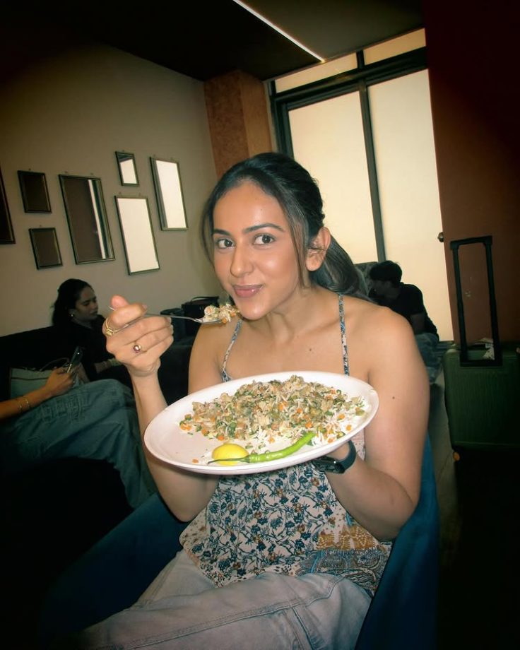 Rakul Preet Singh Promotes Healthy Living With A Key Message On World Health Day 943564