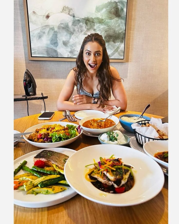 Rakul Preet Singh Promotes Healthy Living With A Key Message On World Health Day 943571