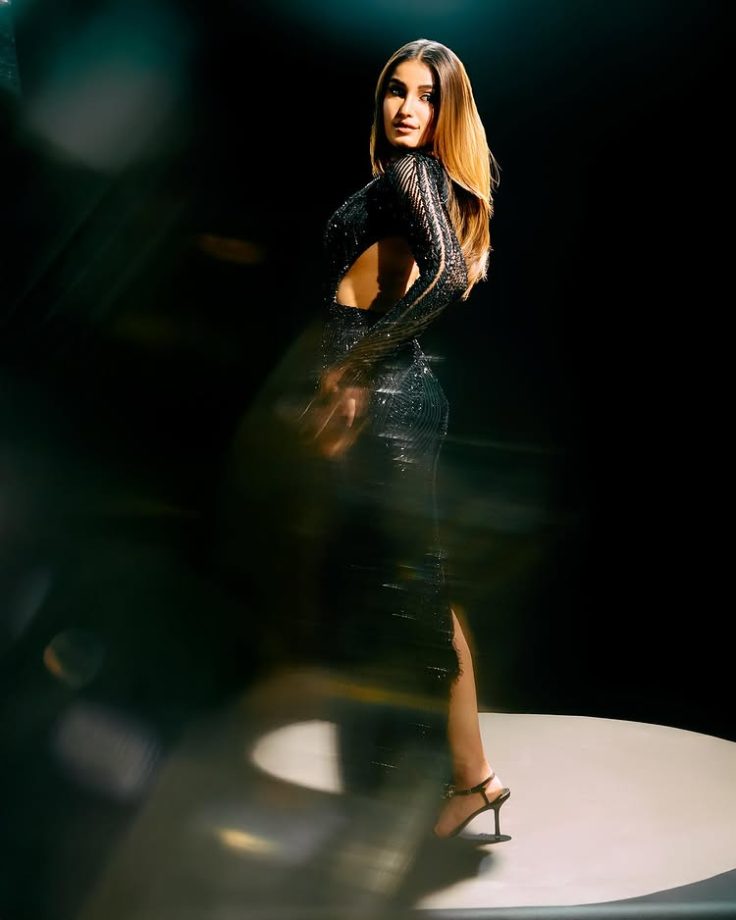 Rasha Thadani Stuns in a Midnight Black Look 943323