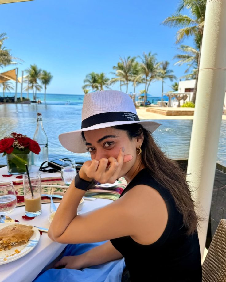 Rashmika Mandanna Enjoys Pre-birthday Vibes With Cozy Treat Near Poolside - See Pics 943285