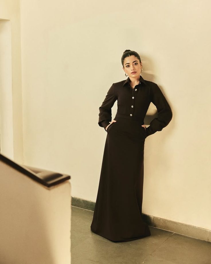 Rashmika Mandanna's Timeless Black Glam 943318