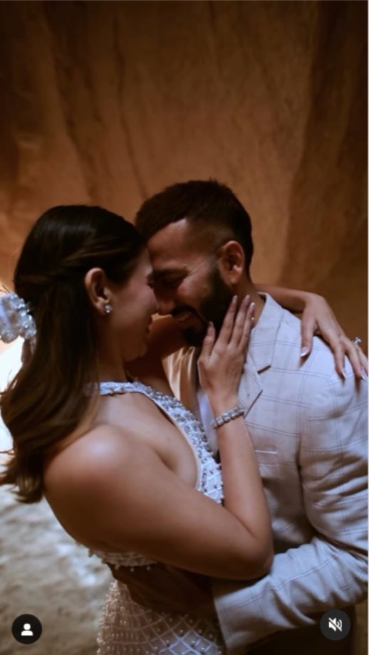 Rohan Khanna Proposes Palak Purswani For Marriage, Checkout Their Dreamy Moment 944504