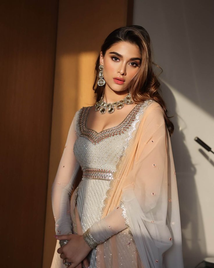 Saiee Manjrekar Stuns in a Timeless White Anarkali Ensemble 946005