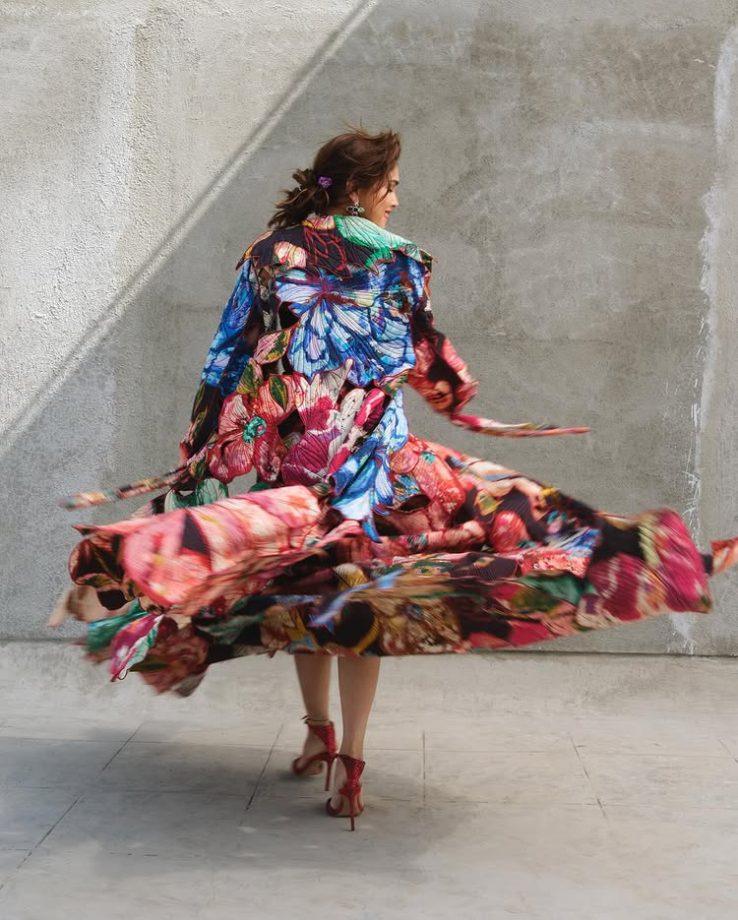 Sharvari Wagh Blooms in a Vibrant Floral Ensemble 943341