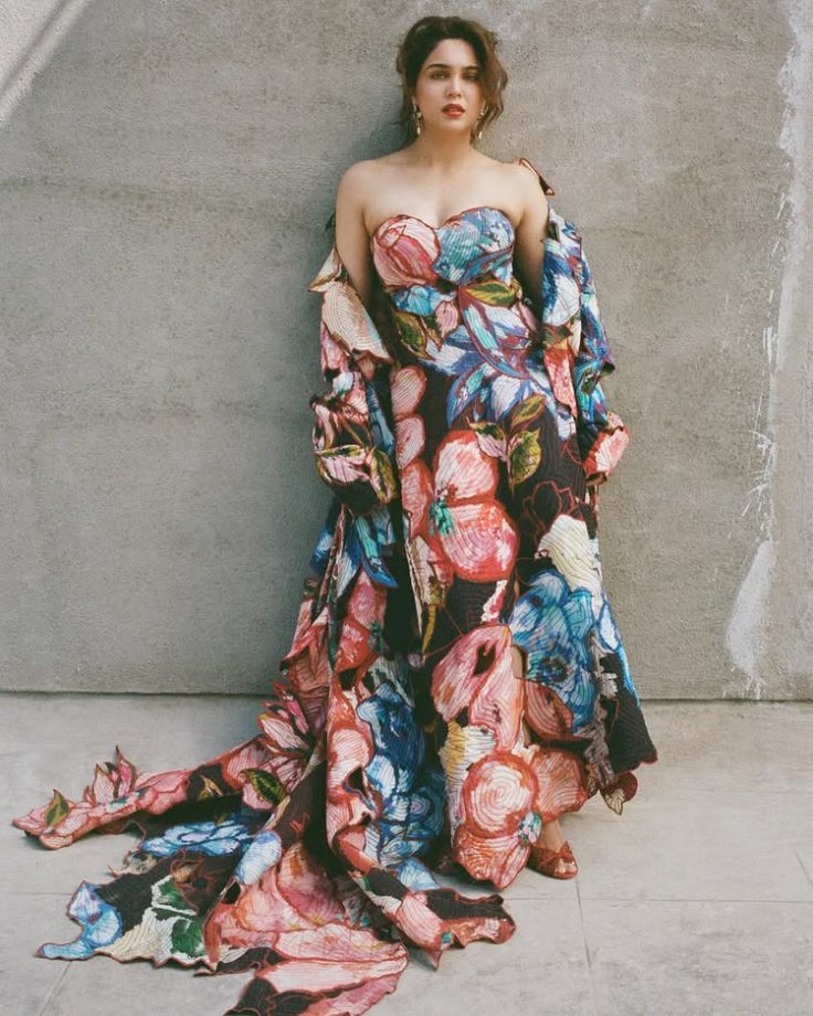 Sharvari Wagh Blooms in a Vibrant Floral Ensemble 943342