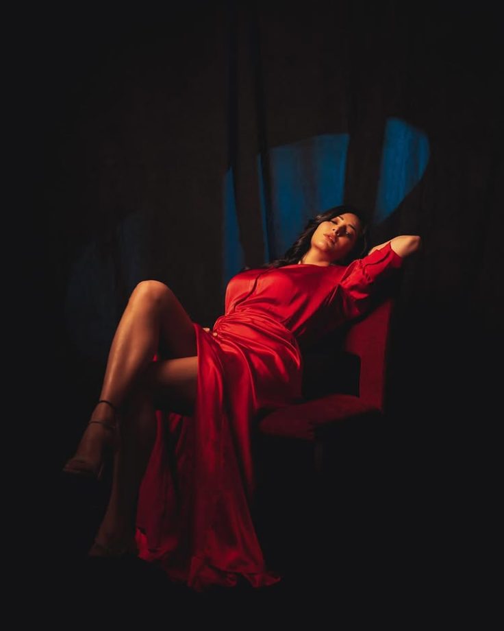 Shruti Haasan turns up the heat in a chic red outfit 945068
