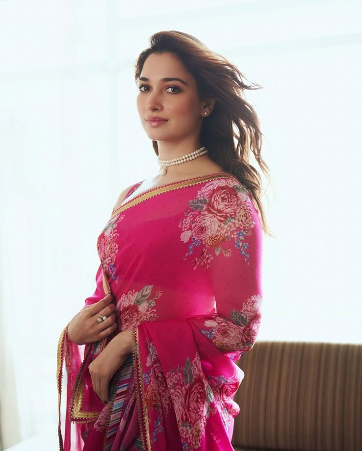 Tamannaah Bhatia Looks Ethereal in a Gulabi Pink Saree 943380
