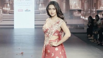 Too Hot to Handle: Tejasswi Prakash’s Bold & Stunning Ramp Walk– See Video!