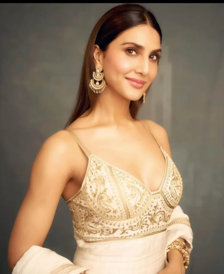 Vaani Kapoor in a Creamy White Dress with Golden Detailing 946034