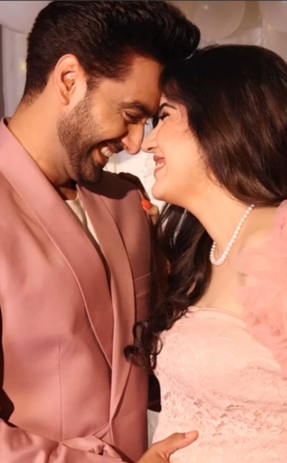 Yeh Rishta Kya Kehlata Hai's Rohit Purohit Announces Pregnancy With Sheena Bajaj, See Heart-Melting Video 946390