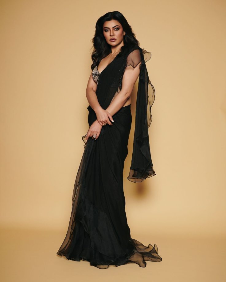 90s Fashion Goals: Kajol And Sushmita Sen Rock Their Look In Sizzling Sarees 949046
