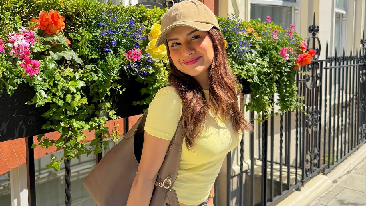 Avneet Kaur's Hot Summer Look; Slays In Casuals 948629