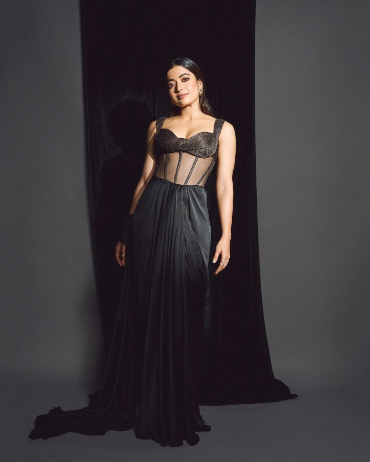Back with a Bang Rashmika Mandanna's Show-Stopping Red Carpet Look 950022