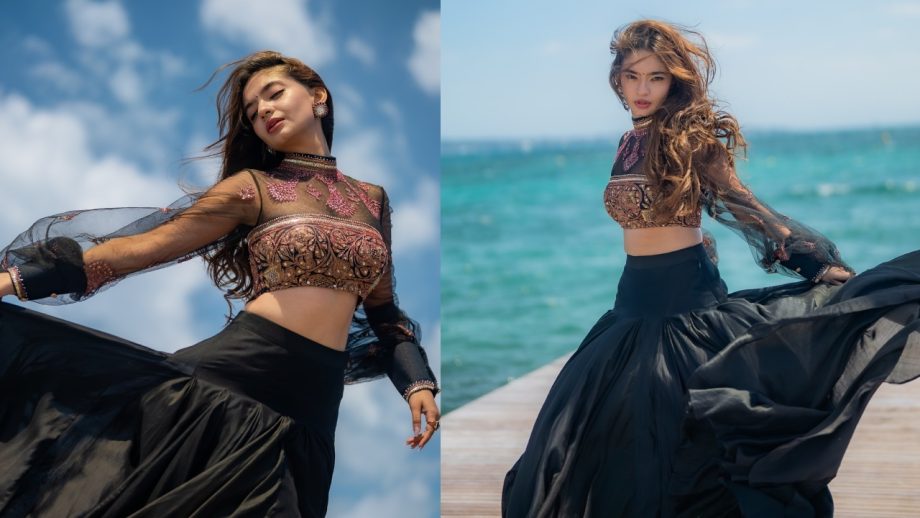 Cannes Just Got Hotter: Anushka Sen’s Second Look is Pure Glamour! 948519
