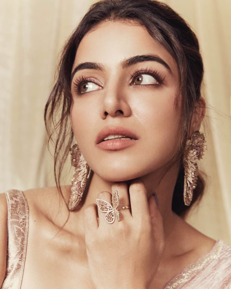 Feminine and Fresh Wamiqa Gabbi’s Soft Pink Saree Look 950065