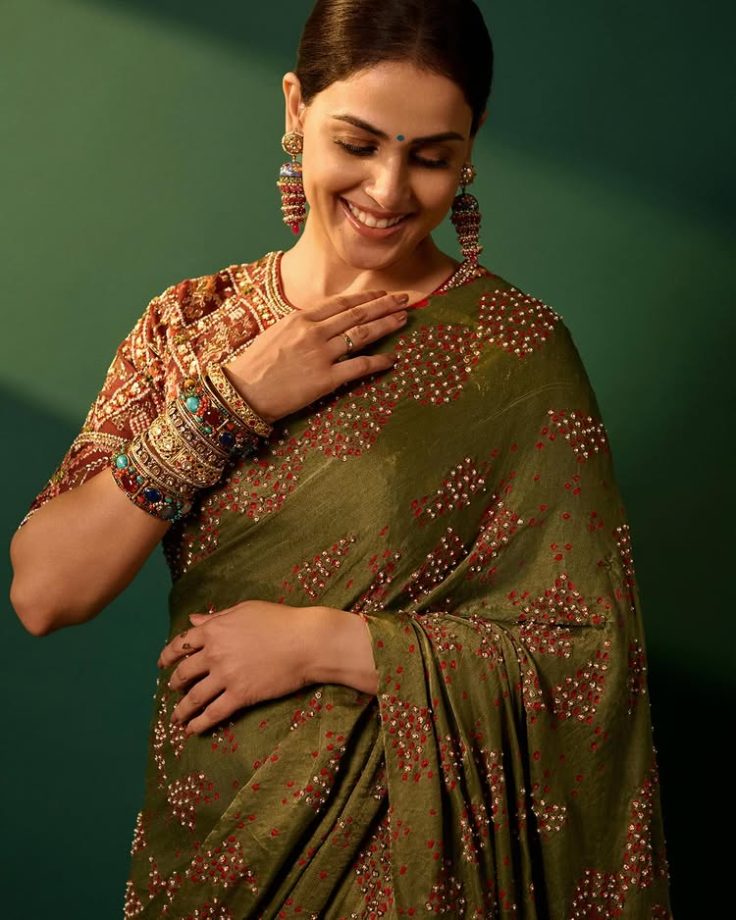 Genelia Deshmukh’s Earthy Glam Saree Is a Cultural Dream Come True 946667
