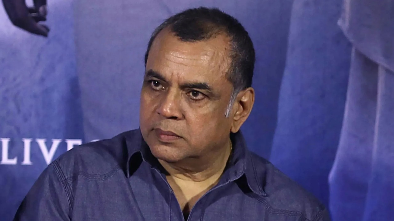 Hera Pheri 3: Paresh Rawal Returns Signing Amount With 15% Interest 949075