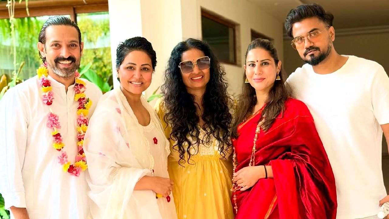 Hina Khan, Vikrant Massey & Priyanka Chopra's Mom Seek Peace At Gurudev Sri Sri Ravi Shankar Meet 949440