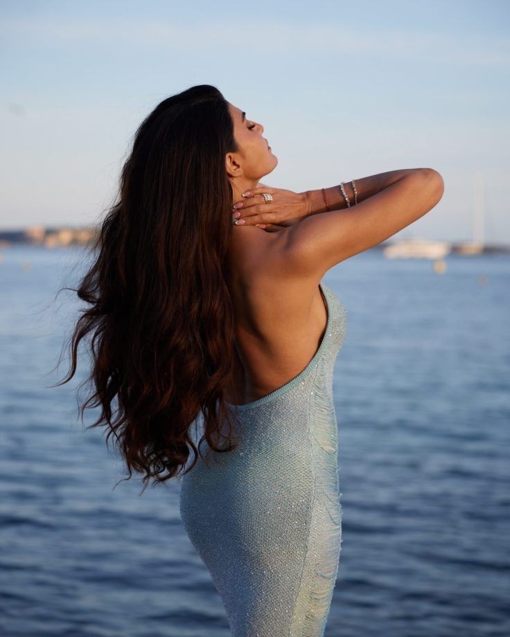 Jacqueline Fernandez Brings Mermaid Magic to the Shoreline 949948