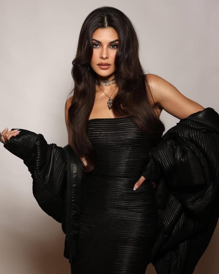 Jacqueline Fernandez's Bold Black Ensemble Steals the Spotlight 949145