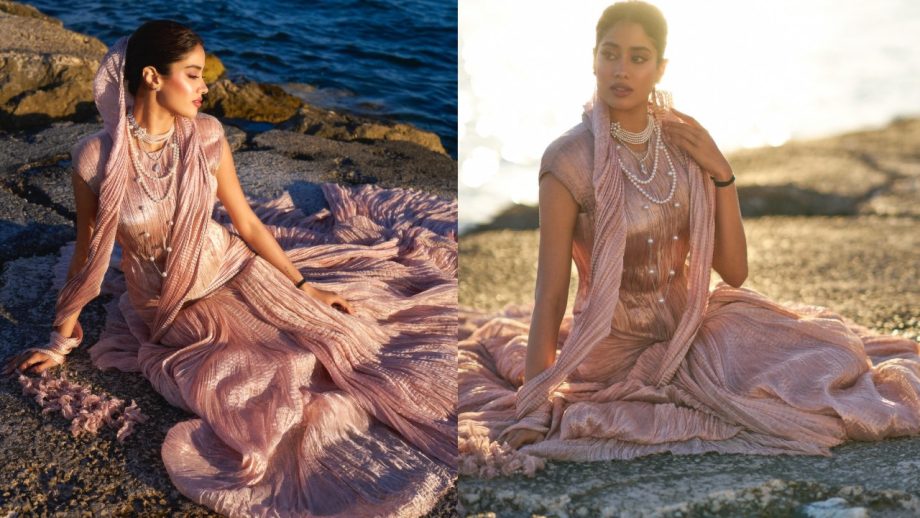 Janhvi Kapoor's Cannes Debut: A Blend of Simplicity & Elegance in Banarasi Style 948678