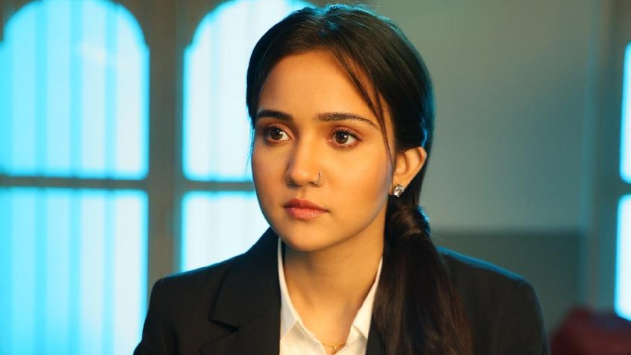 K-Drama Inspo! Ashi Singh Takes Cues from Vincenzo for Her Legal Avatar 947419