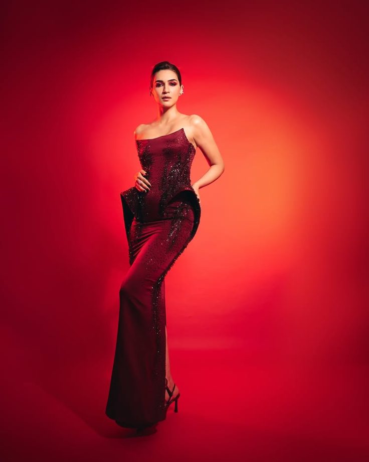 Kriti Sanon’s Maroon Dress with a Touch of Sparkle 949207
