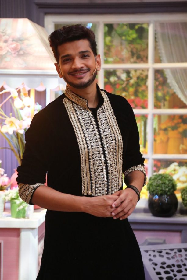 Laughter Chefs S2: Munawar Faruqui is Back! And This Time, the Fire's in the Kitchen, Not the Bigg Boss House 948804