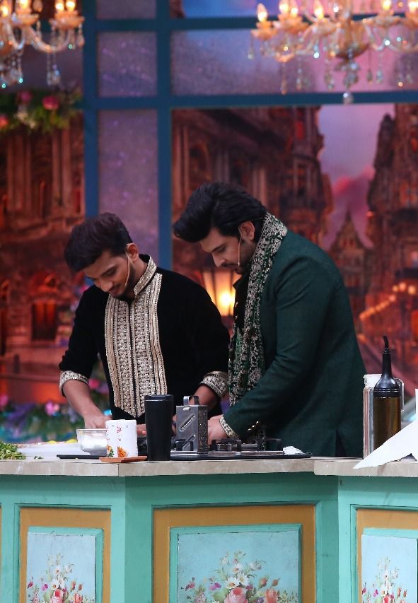 Laughter Chefs S2: Munawar Faruqui is Back! And This Time, the Fire's in the Kitchen, Not the Bigg Boss House 948805
