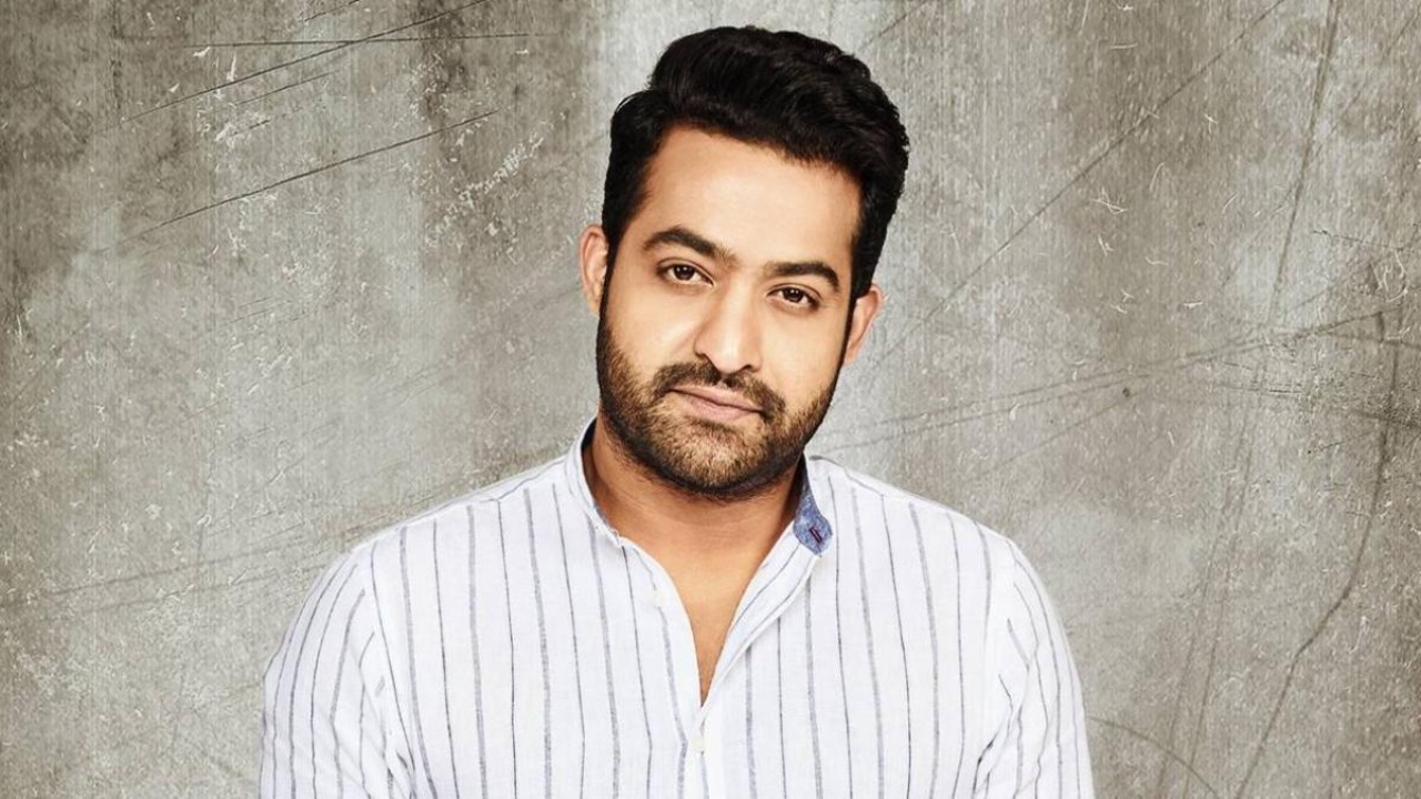 Loud hooting and shouting takes over theatres on Jr. NTR's entry in RRR during its screening at Royal Albert Hall in London! 947677