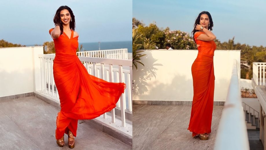 Meenakshi Chaudhary Stuns In Tangerine Gown, Pranita Subhash Turns Barbie In Pink Attire 948779