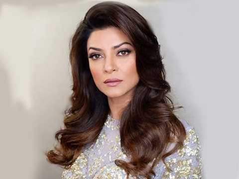 Mother's Day Special: From Mandira Bedi to Sushmita Sen, these Bollywood single moms are real-life superwomen 947559