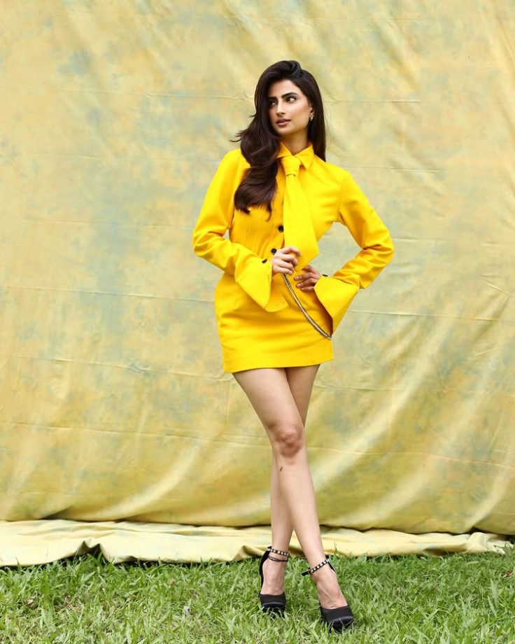 Palak Tiwari Shines Bright in Sun-Kissed Yellow 948314