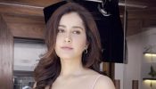 Raashi Khanna flaunts herself in a pink midi dress, fans go crazy 947512