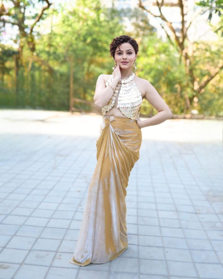 Rubina Dilaik Radiates Golden Glam 947043