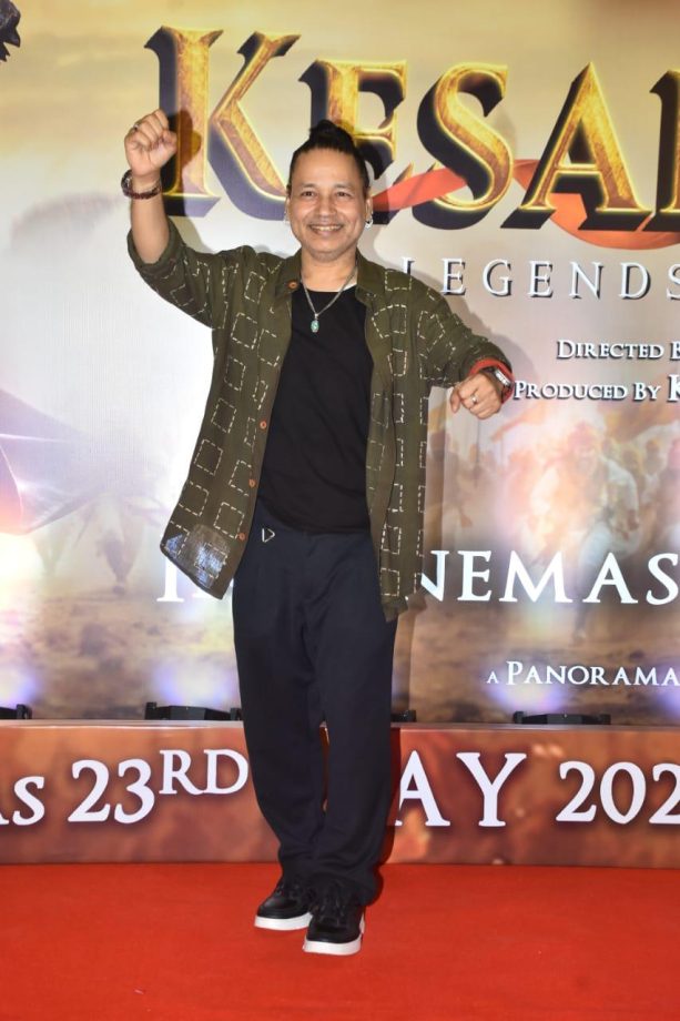 Suniel Shetty, Sooraj Pancholi, Akanksha Sharma Starrer Kesari Veer Celebrity Screening Emerges as a Star-Studded Affair; Jackie Shroff, Kailash Kher, Sharad Kelkar, and Others Attend 948844