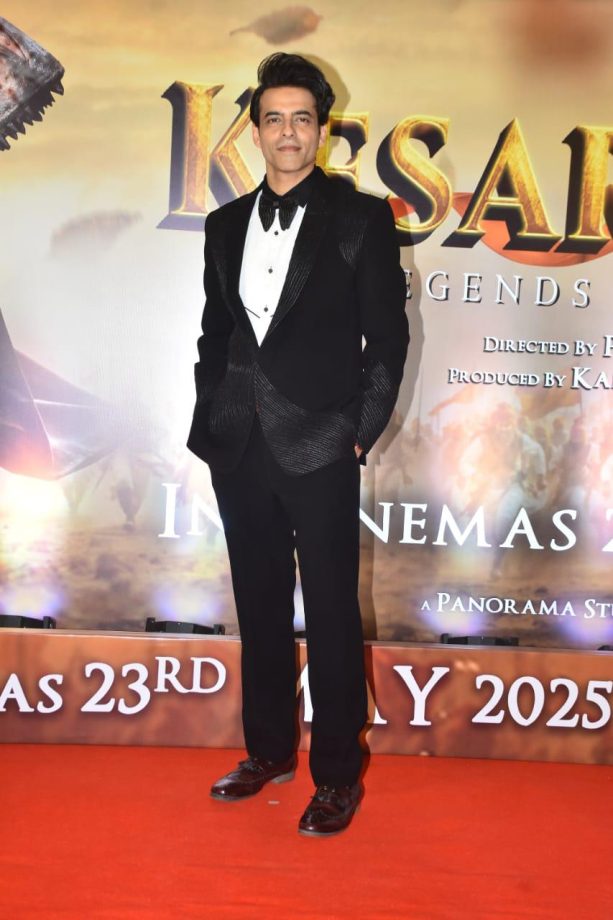 Suniel Shetty, Sooraj Pancholi, Akanksha Sharma Starrer Kesari Veer Celebrity Screening Emerges as a Star-Studded Affair; Jackie Shroff, Kailash Kher, Sharad Kelkar, and Others Attend 948846