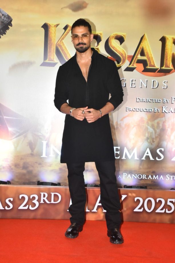 Suniel Shetty, Sooraj Pancholi, Akanksha Sharma Starrer Kesari Veer Celebrity Screening Emerges as a Star-Studded Affair; Jackie Shroff, Kailash Kher, Sharad Kelkar, and Others Attend 948850