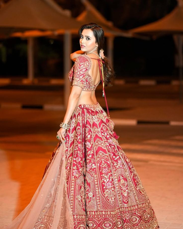Tejasswi Prakash's Bridal Look Steals the Show 948291