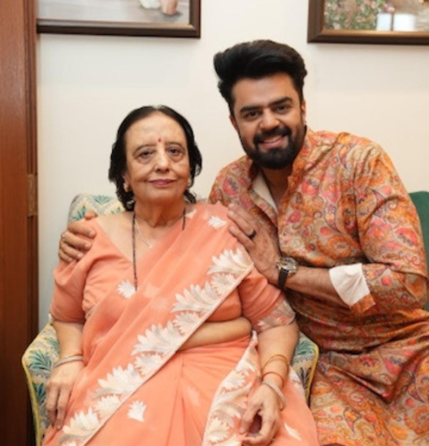 “To My First Makeup Artist” – Maniesh Paul Honors His Mom This Mother’s Day 947642