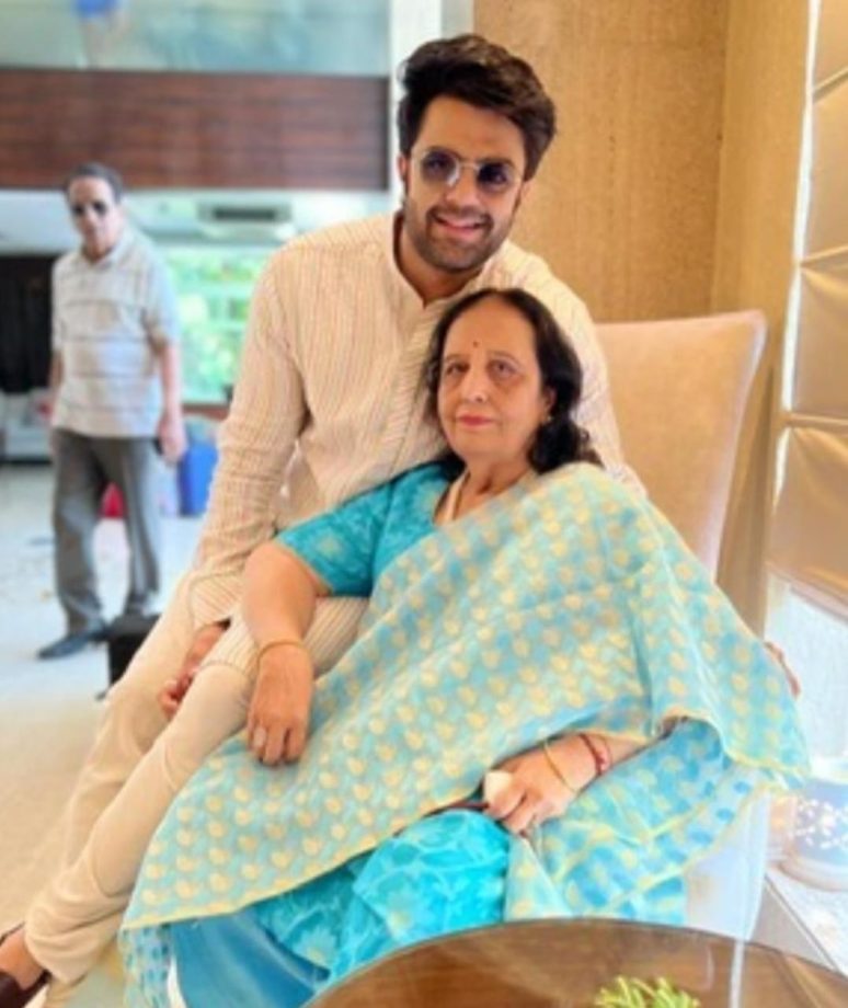 “To My First Makeup Artist” – Maniesh Paul Honors His Mom This Mother’s Day 947641