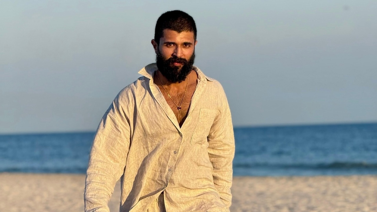 Vijay Deverakonda Clarifies His Comparison Of Pahalgam Attack With Tribal Clashes, Expresses Regrets 946702