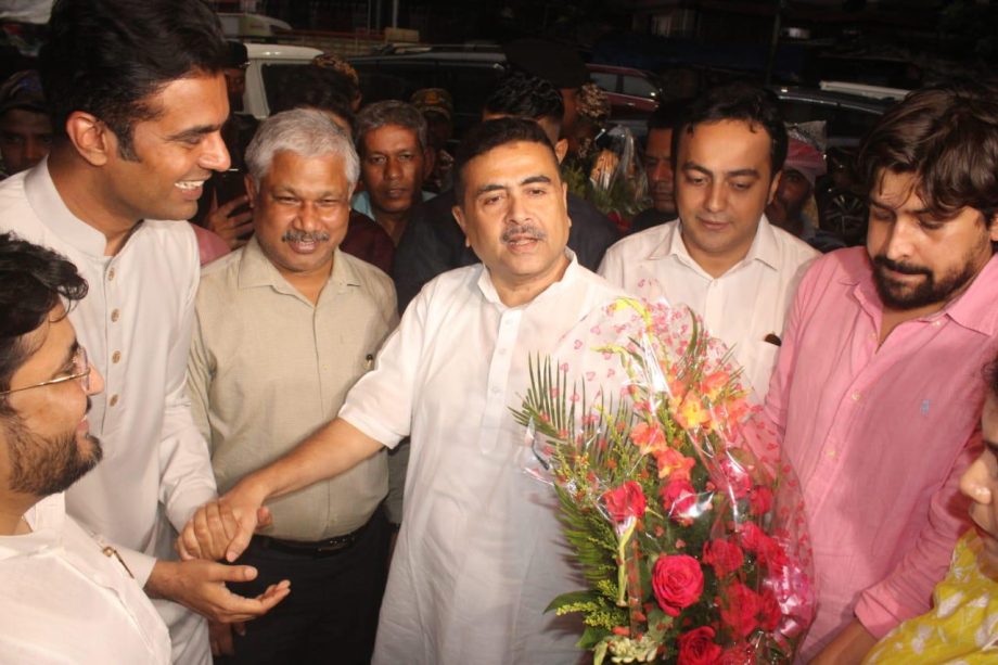 Abhishek Singh 1946 returns home:  Suvendu Adhikari leads powerful reception in Kolkata 951054