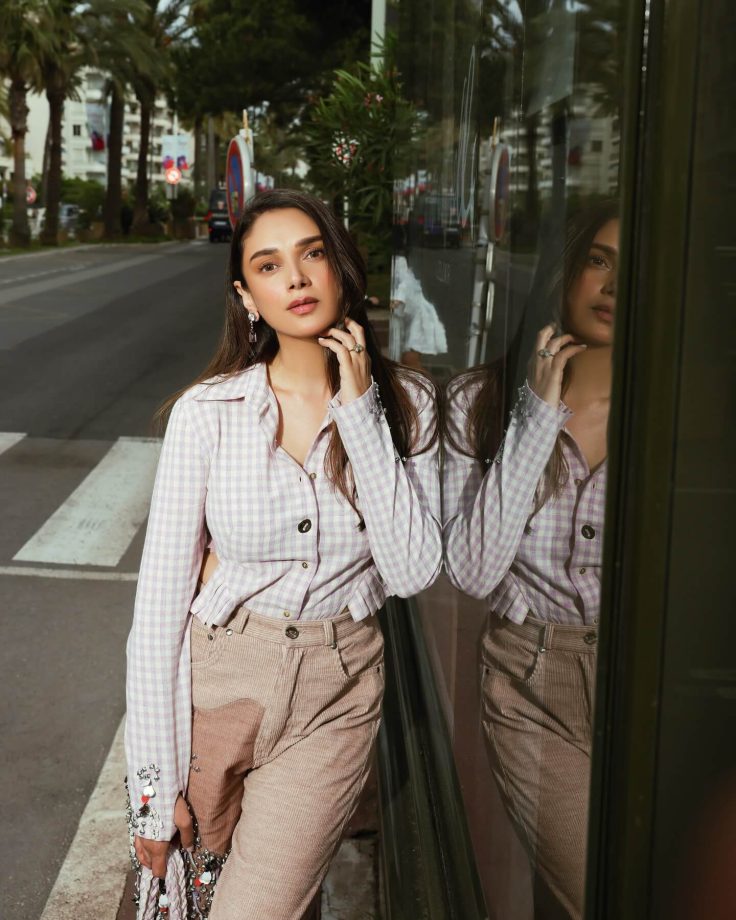 Aditi Rao Hydari Blends Boardroom with Street Style Cool 952889