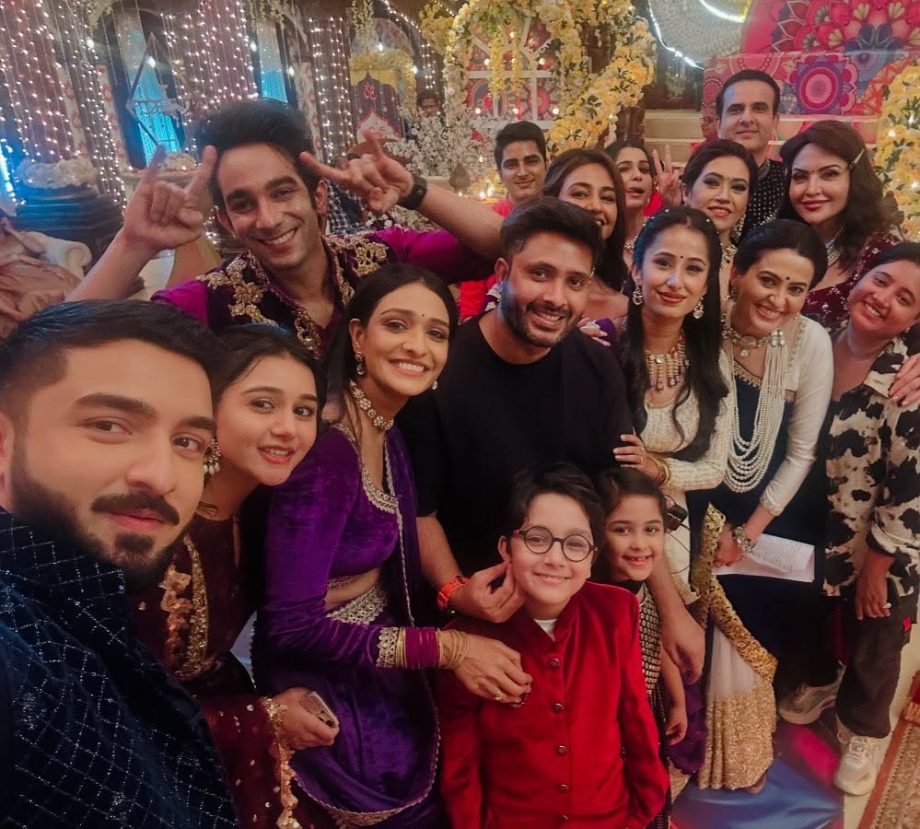 Aishwarya Khare Bids Farewell To Bhagya Lakshmi Says, 