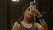Avneet Kaur Drops Sizzling Mirror Selfie, Flaunts Sculpted Abs With Confidence 951663