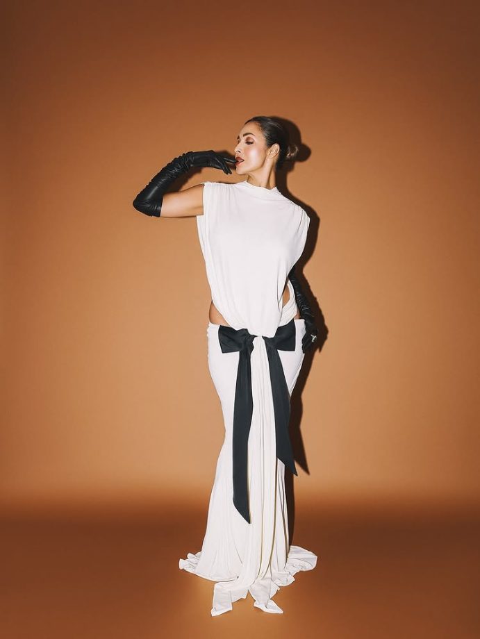 Backless Boldness and Black Drama — Malaika Arora’s Power Look 954077